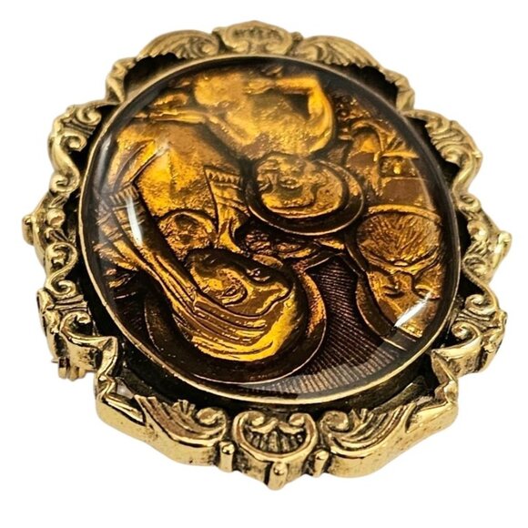 The Vatican Library Collection Mary, Joseph, And Baby Jesus Resin Brooch - Picture 4 of 9